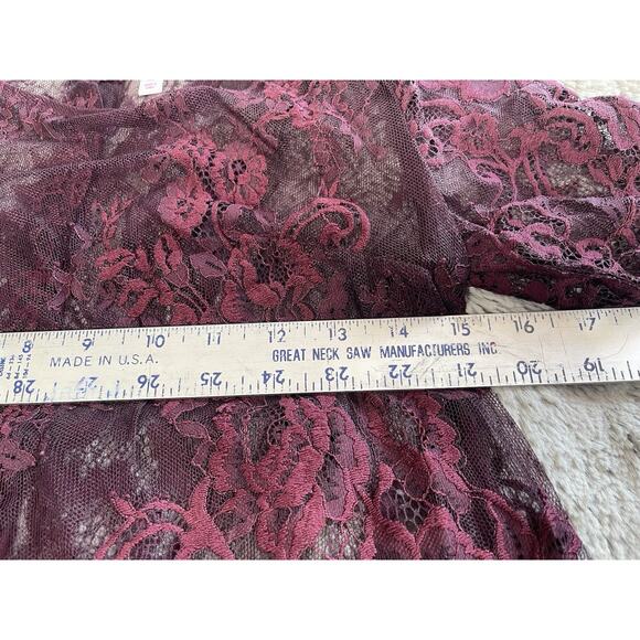 Xhilaration Women's Flower Boho Crochet Blouse Buttons Size XSmall Burgundy - Picture 4 of 9